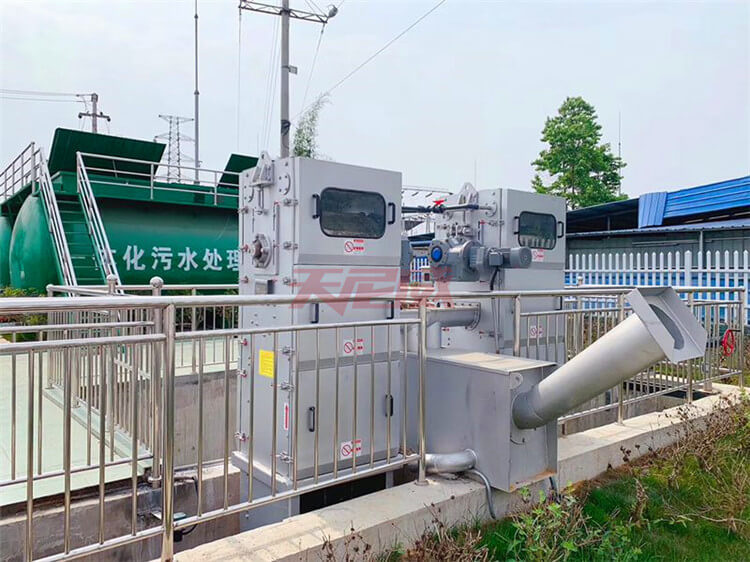 孔板式格栅除污机