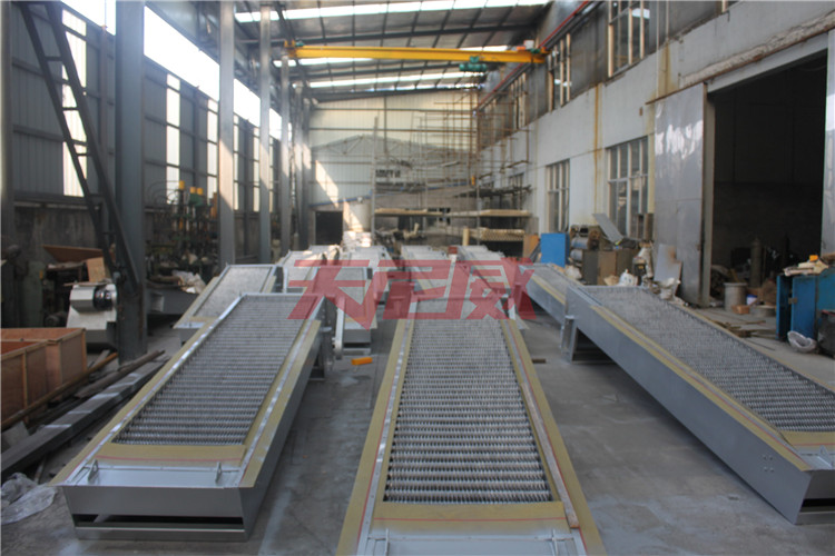 齿耙回转式机械格栅：高效拦截污水杂质，守护碧水清流